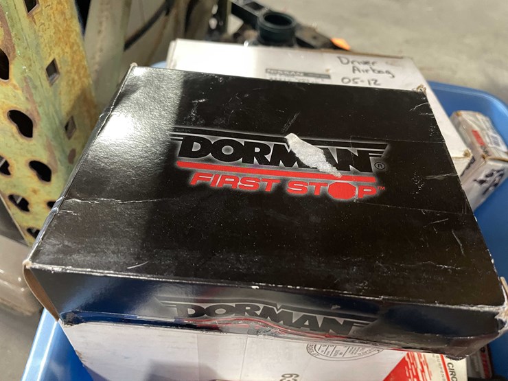 #2111-•-(3)-totes-of-misc.-auto-parts-(pr10)-image-9