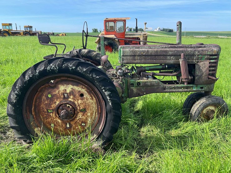 john-deere-model-b-image-6