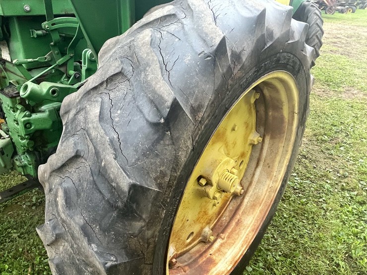 #6685-•-1959---1960-john-deere-tractor-image-12