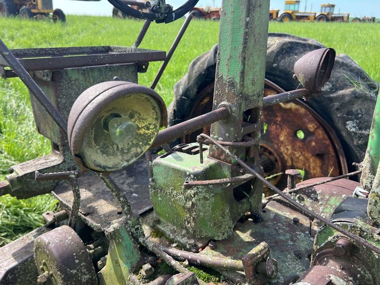 john-deere-model-b-image-31