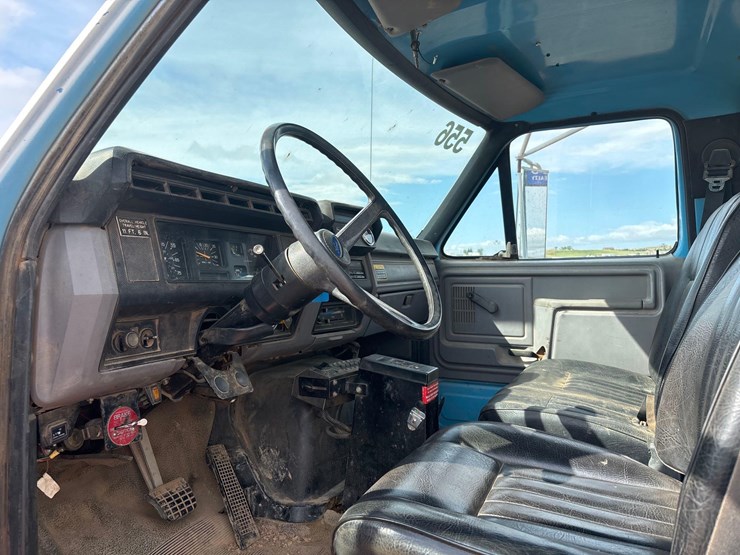 1996-ford-ds-bucket-truck-image-23