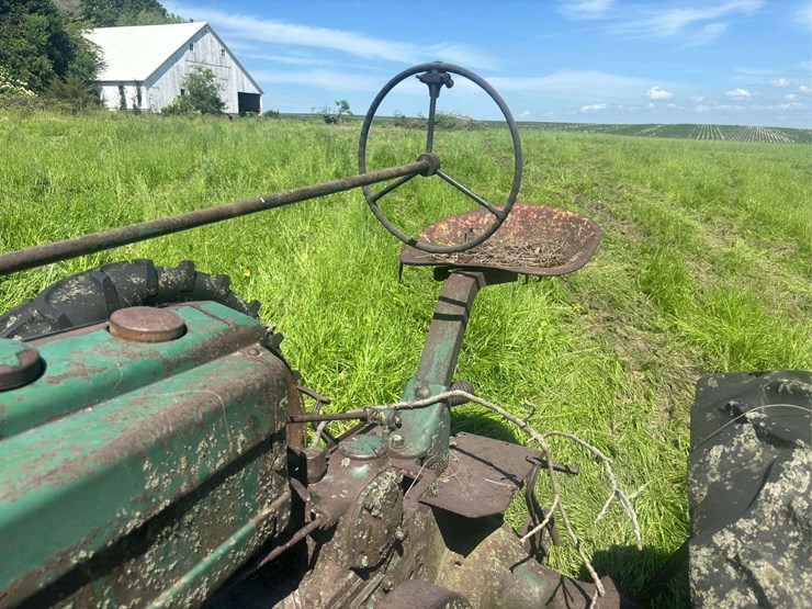john-deere-h-image-36
