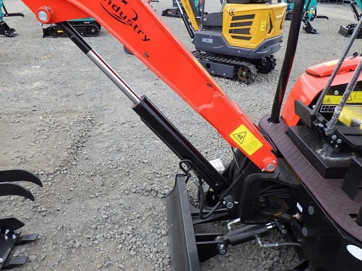 2025-cfg-nt18k-hydraulic-excavator-image-8