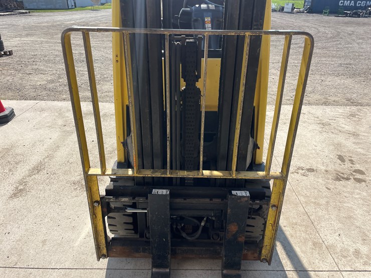 #6277-•-2011-hyster-40-lp-forklift-image-16