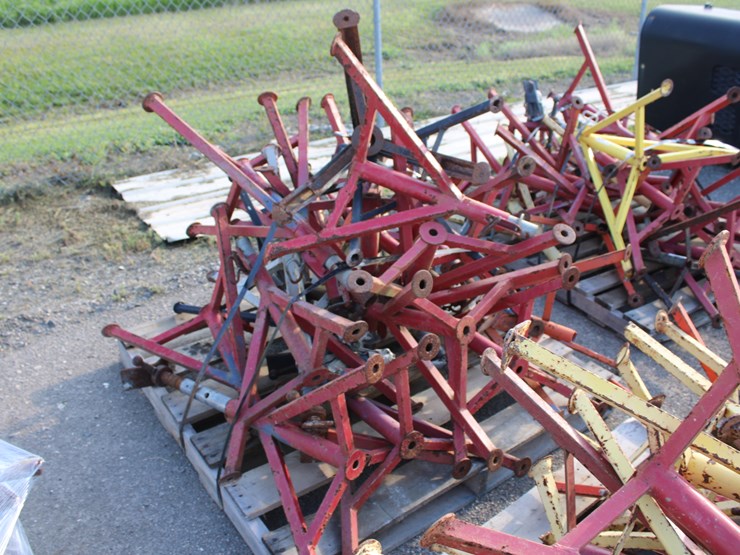 #1030-•-3-legged-pipe-jacks-image-5