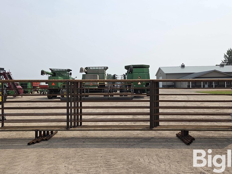 24'-free-standing-panels-(bid-per-unit)-image-2