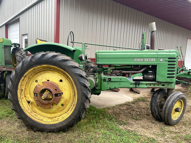 #6686-•-1950---1952-john-deere-tractor-image-2