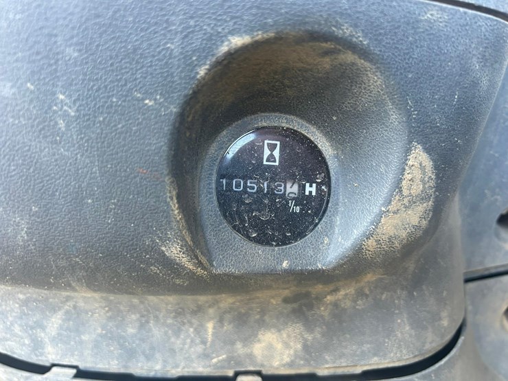 2005-deere-450-lc-image-3