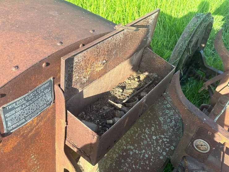 huber-4-cylinder-tractor-image-63