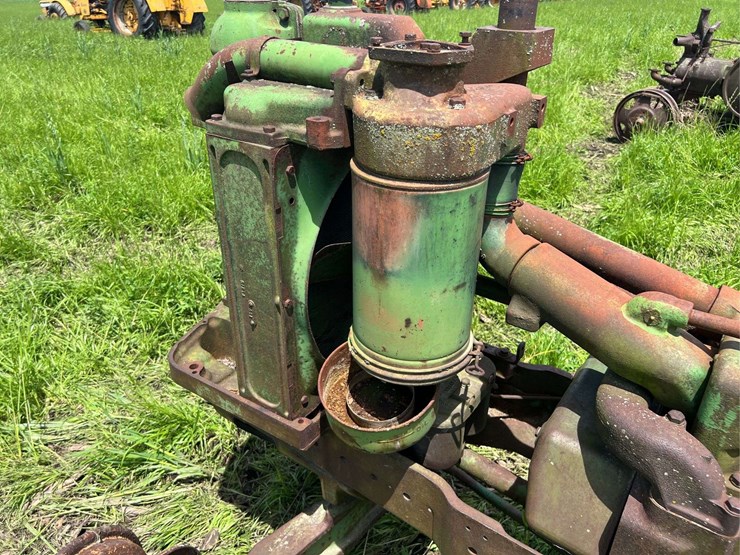 john-deere-720-standard-diesel-image-36