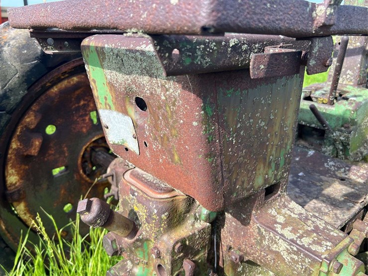 john-deere-model-b-image-41