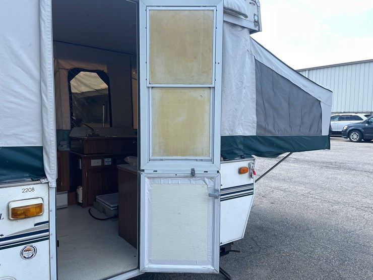 #1357-•-1999-camplite-pop-up-camper-(no-title)-(of)-image-15
