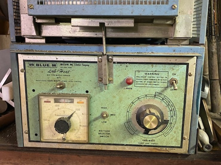 #1020-•-blue-m-heat-treat-oven-image-3