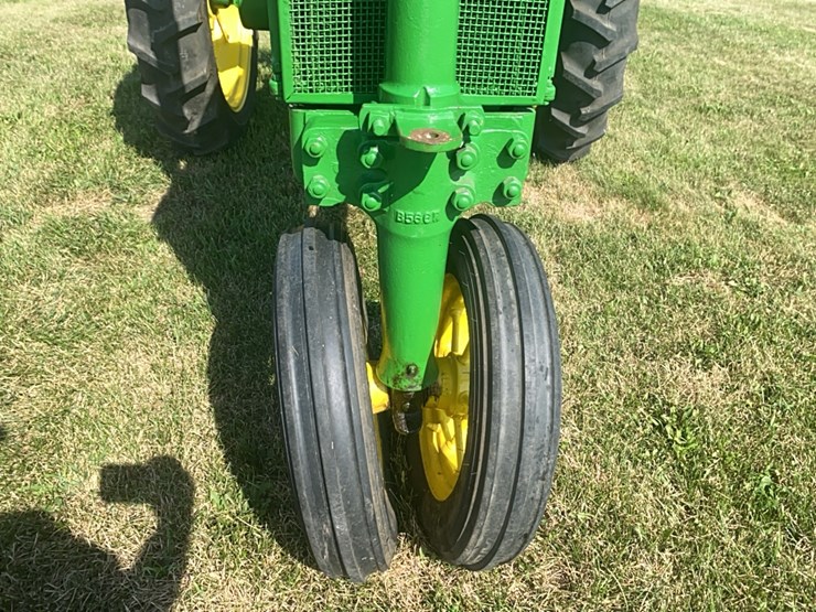 john-deere-b-image-7