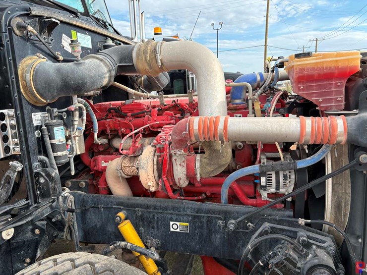2014-peterbilt-367-image-8
