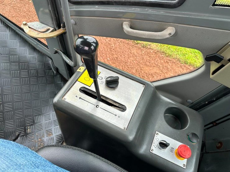 2018-xcmg-cv83pd-image-43