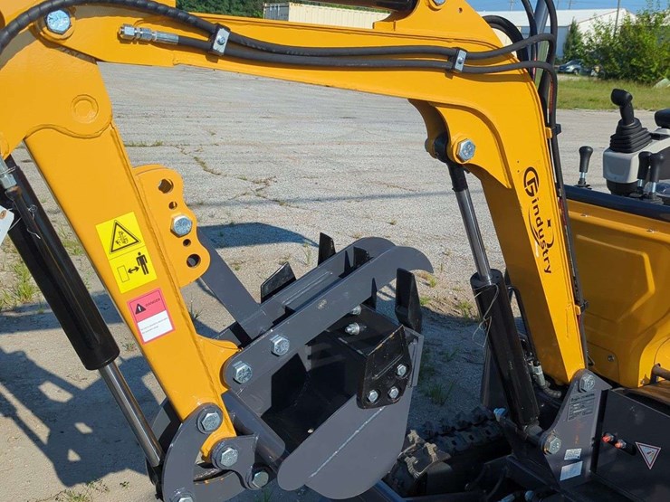cfg-industrial-mini-excavator---mx12rx---(2025)-image-3