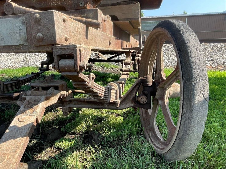 worthington-air-compressor-unit-on-highway-cart-image-13