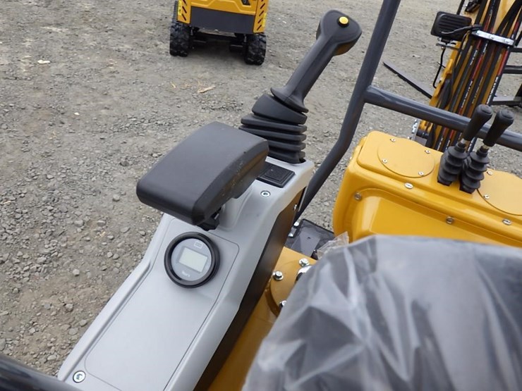 2025-cfg-mx12rx-hydraulic-excavator-image-21