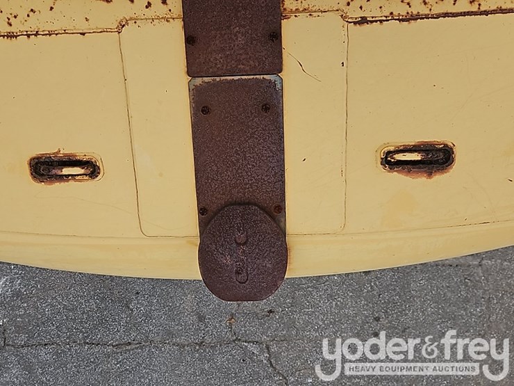 2011-deere-250g-lc-image-46