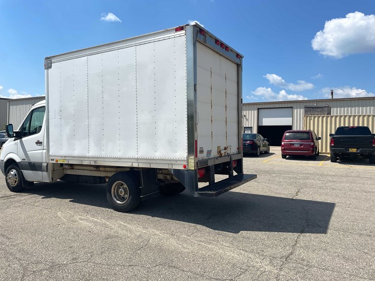 2011-freightliner-sprinter-3500-image-4