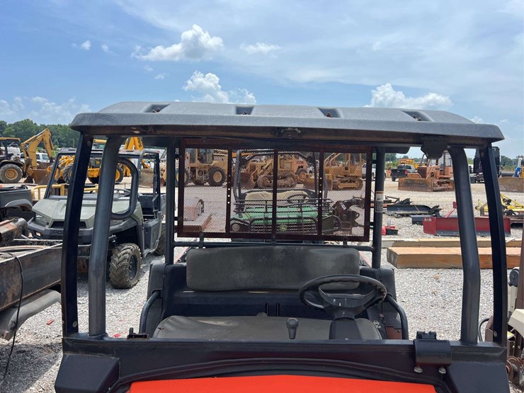 kubota-rtv900-image-9
