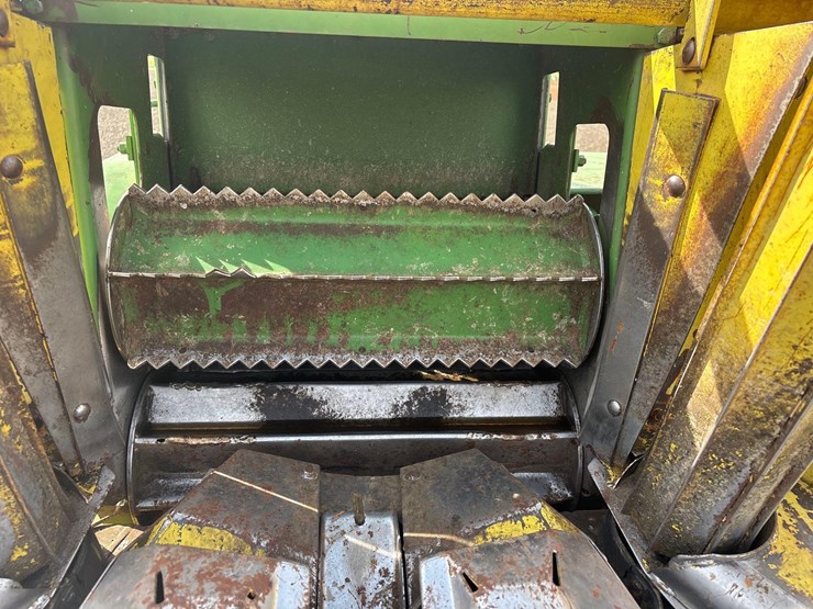 1979-john-deere-3800-image-15