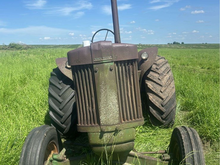 john-deere-70-image-8