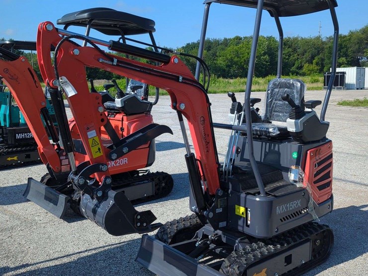 cfg-industrial-mini-excavator---mx15rx-(2025)-image-1