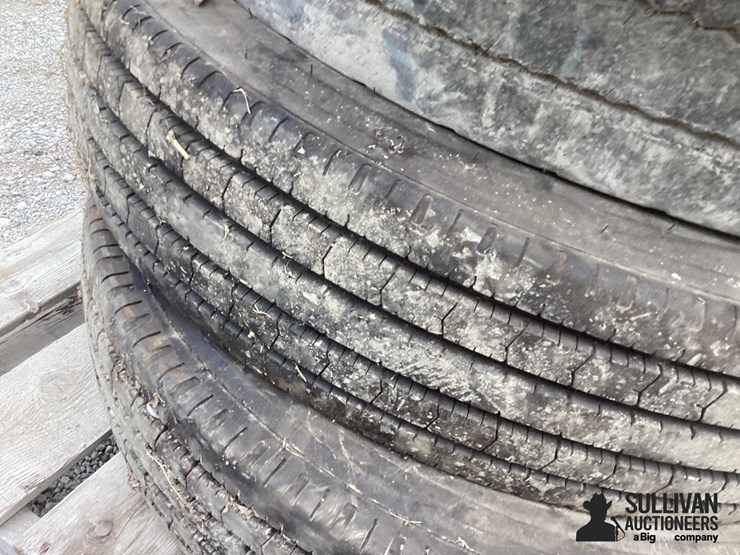 11r24.5-tires-image-13