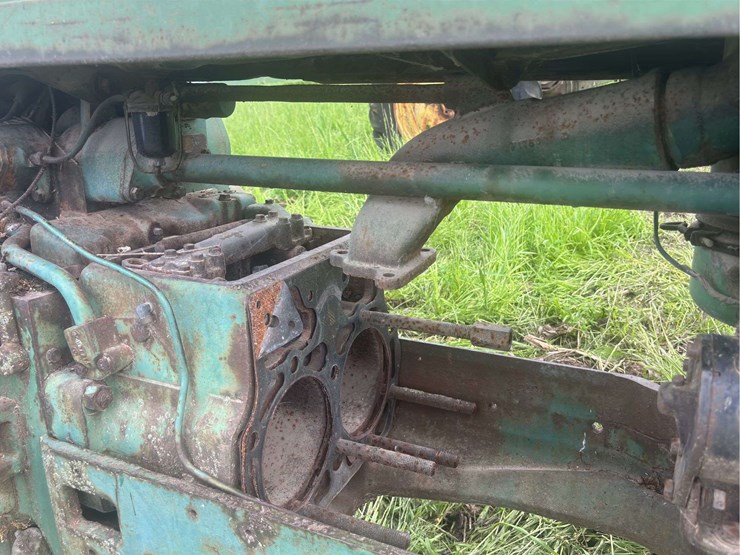 john-deere-70-image-16