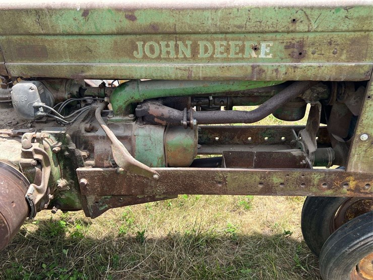 john-deere-b-image-22