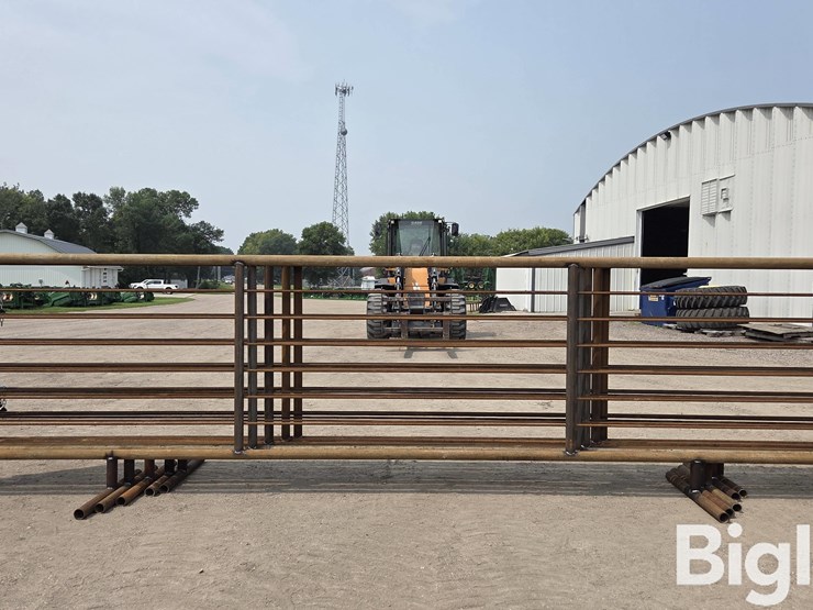 24'-free-standing-panels-(bid-per-unit)-image-6