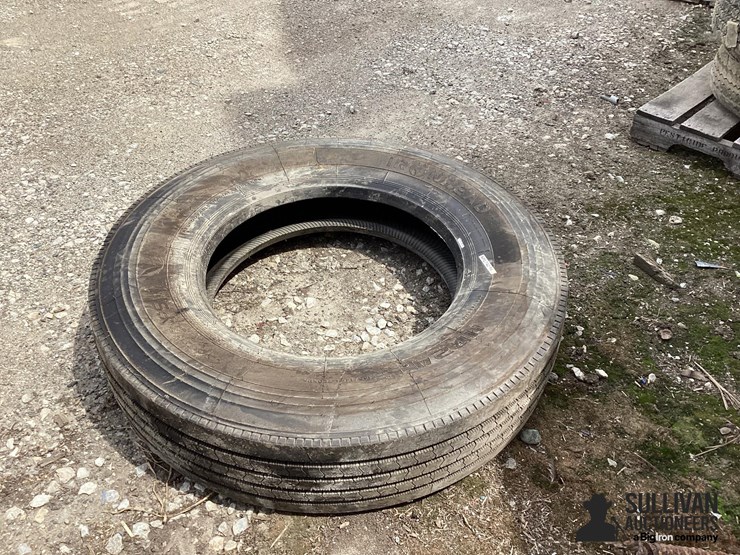 11r24.5-tire-image-7