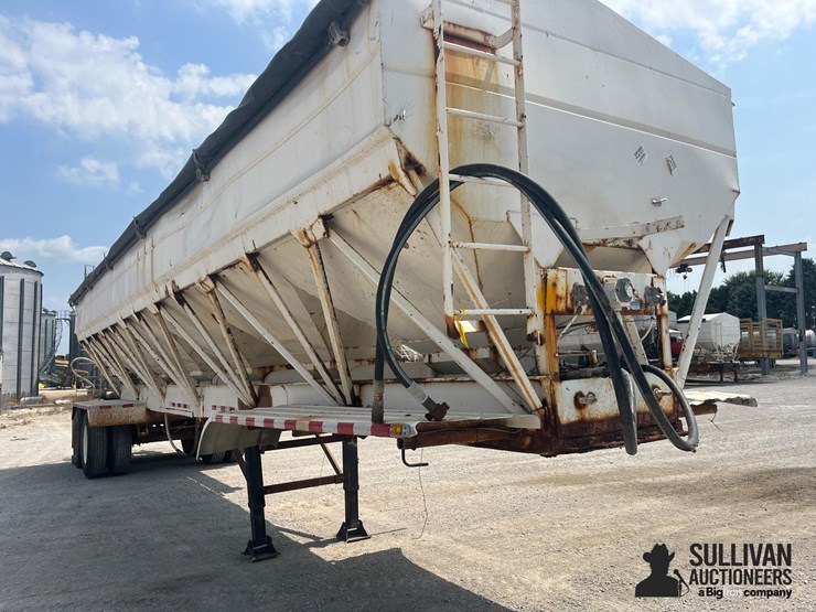 1995-ray-man-t/a-fertilizer-tender-trailer-image-19