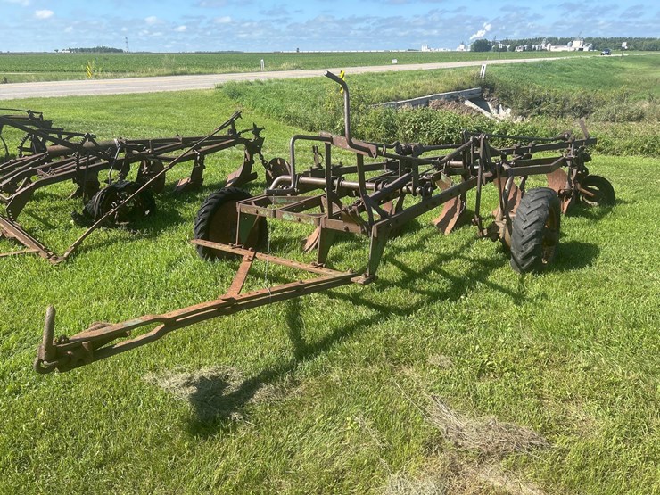 john-deere-plow-image-1