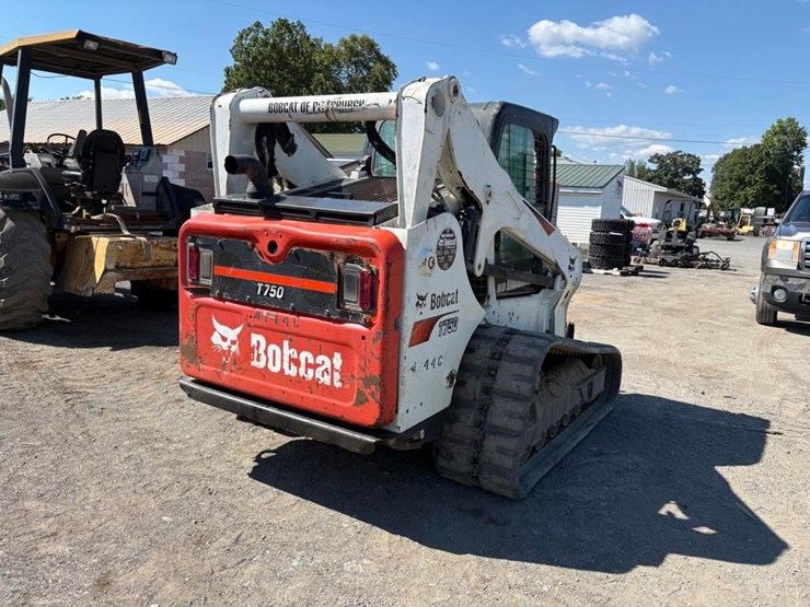 2017-bobcat-t750-image-6