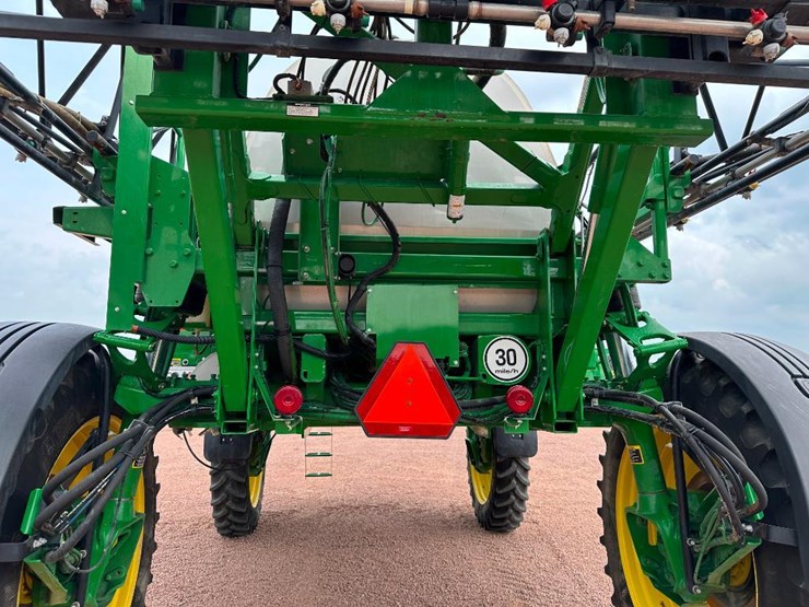 2012-john-deere-4730-image-34