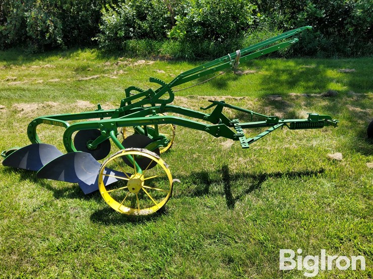 john-deere-52-image-4
