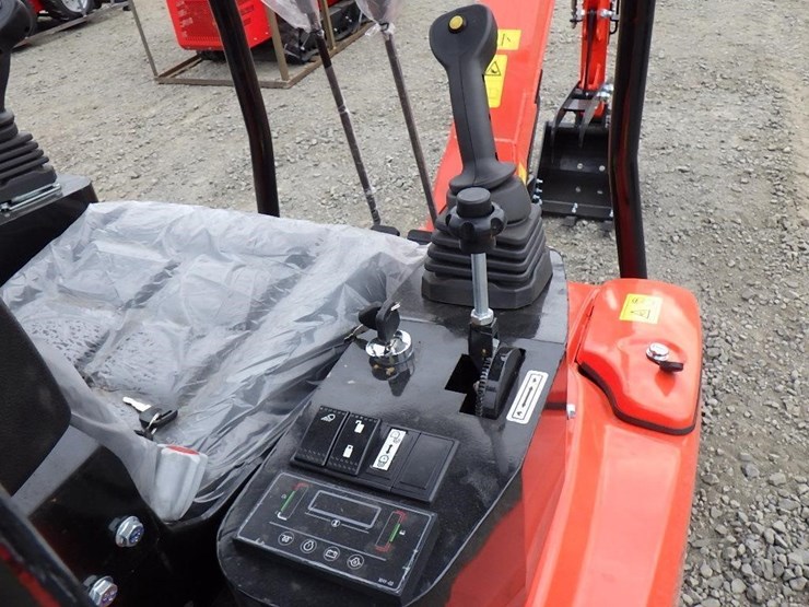 2025-cfg-nt18k-hydraulic-excavator-image-21
