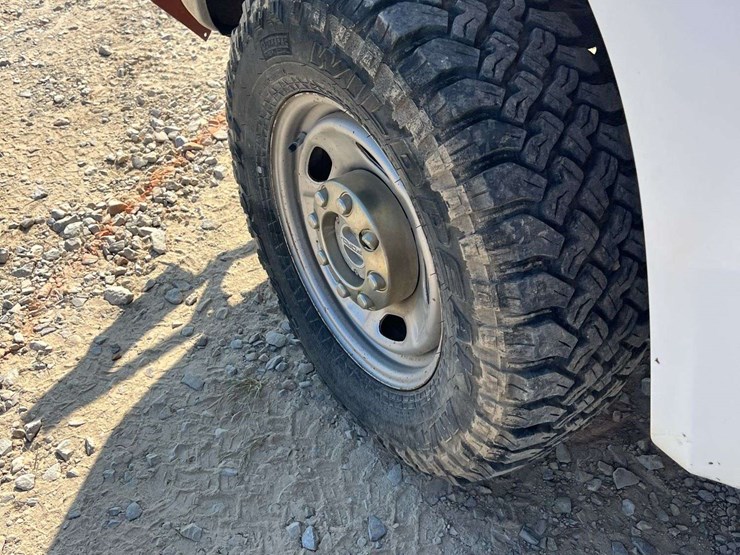 2010-ford-f350-image-24
