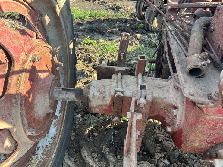 farmall-h-image-39