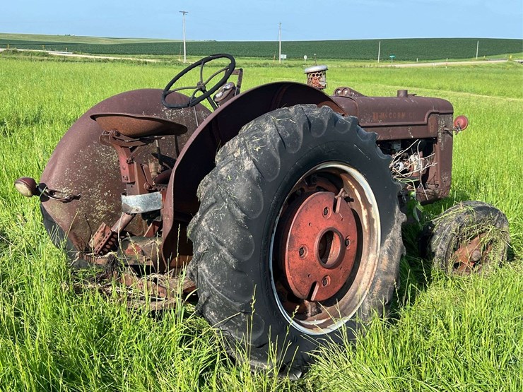 mccormick-deering-super-wd-9-image-5