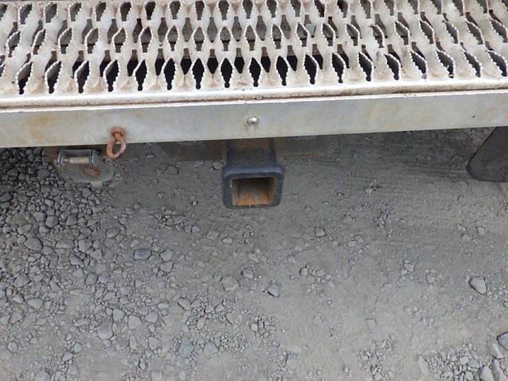2013-ford-f550-image-13