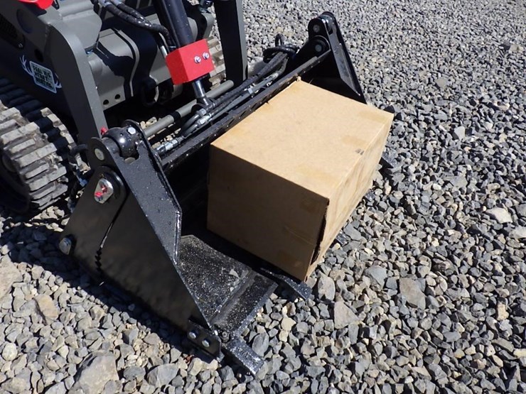 2025-stag-tl430-skid-steer-tracked-loader-image-8