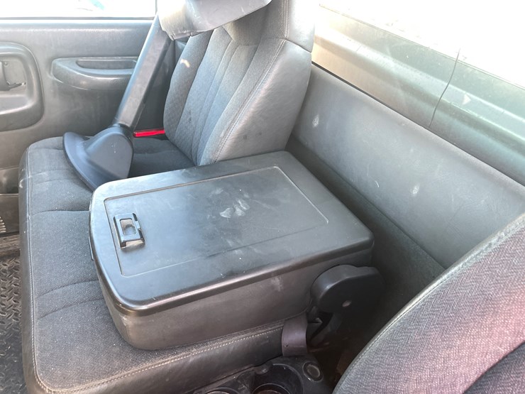 #6287-•-2005-chevy-c4500-4x4-service-truck-image-31