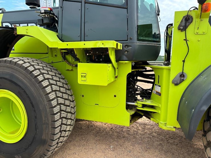 2010-deere-644k-image-15