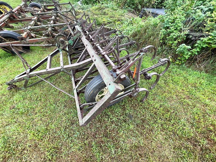 #7452-•-pull-behind-field-cultivator-image-21