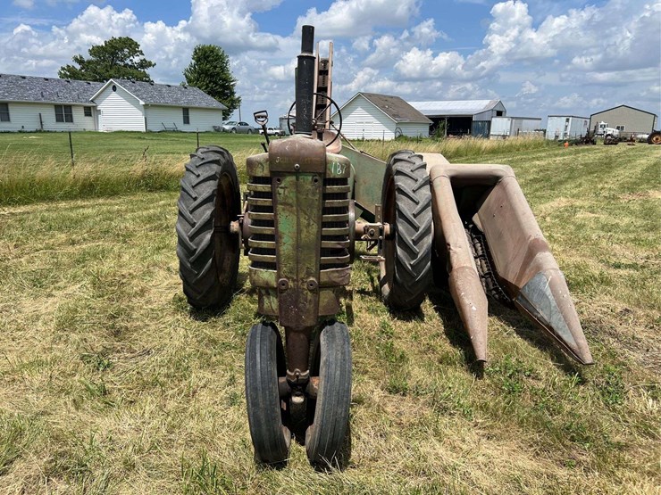 john-deere-b-image-8