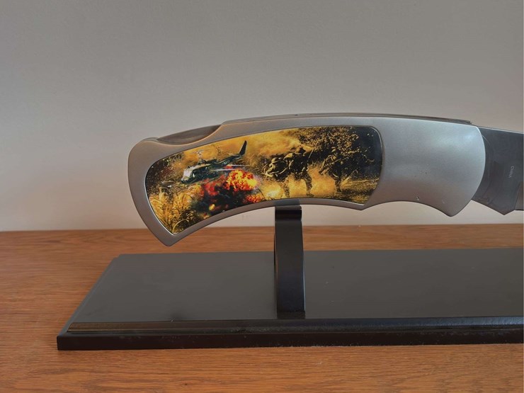 giant-vietnam-war-pocket-knife-on-stand-image-11